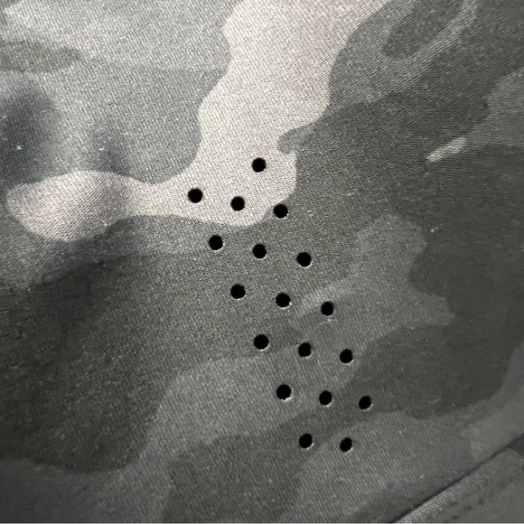 AVIA Racerback Sports Bra Black Gray Camo, Large 12-14 - Picture 4 of 5